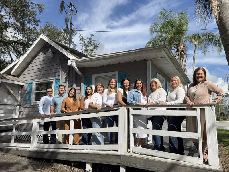 The MIA•MIA team in front of our Florida studio